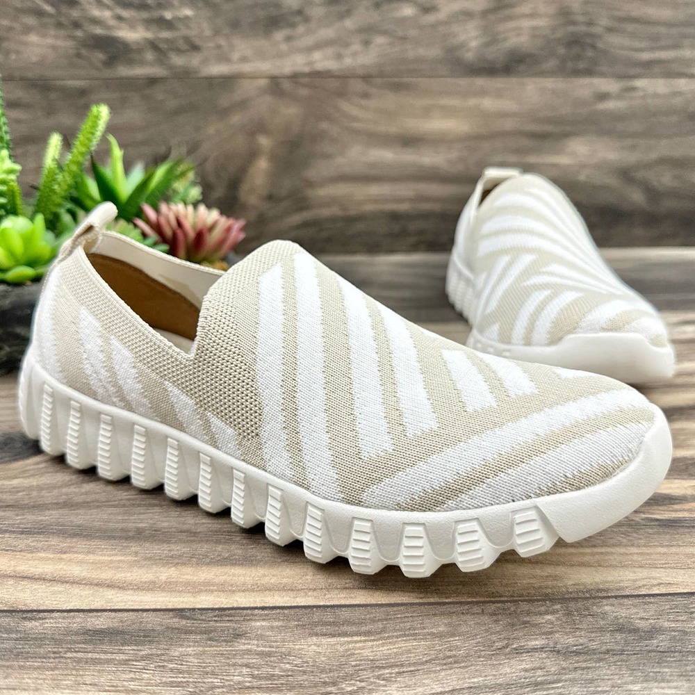 NIB BERNIE MEV Peppa 39 White/Nude Slip On Stretch Knit Comfort Sneakers - Picture 4 of 11